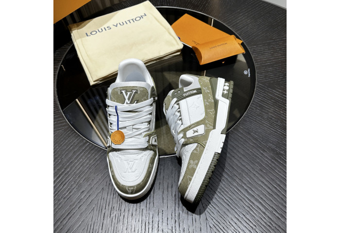 LV Trainer Sneaker