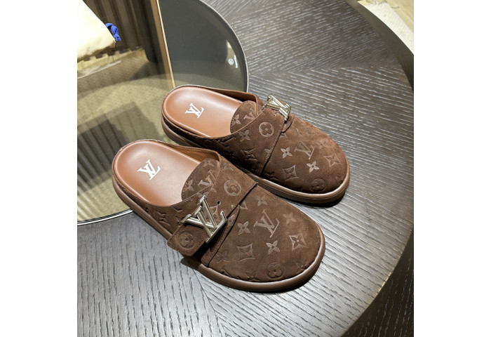 LV SANDALS