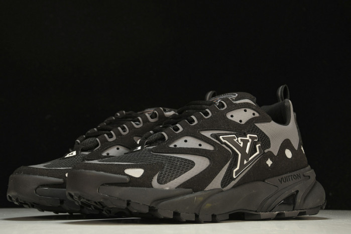 lv runner tatic sneaker
