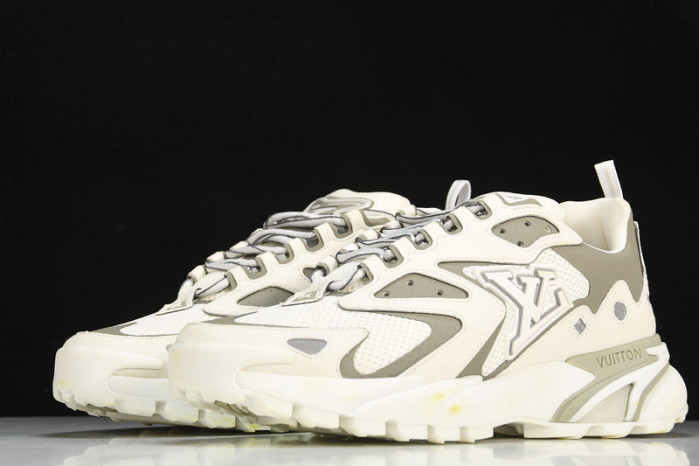 lv runner tatic sneaker