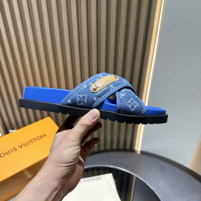 LV SANDALS