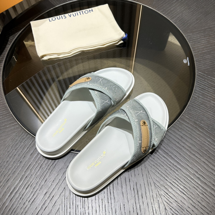 LV SANDALS