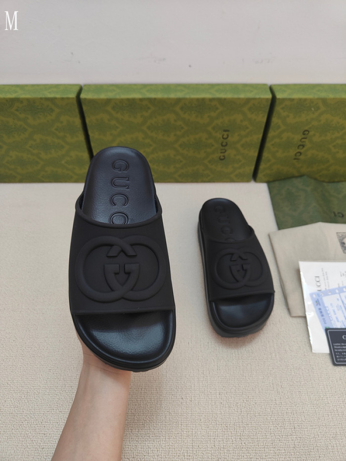 GUCC SANDALS