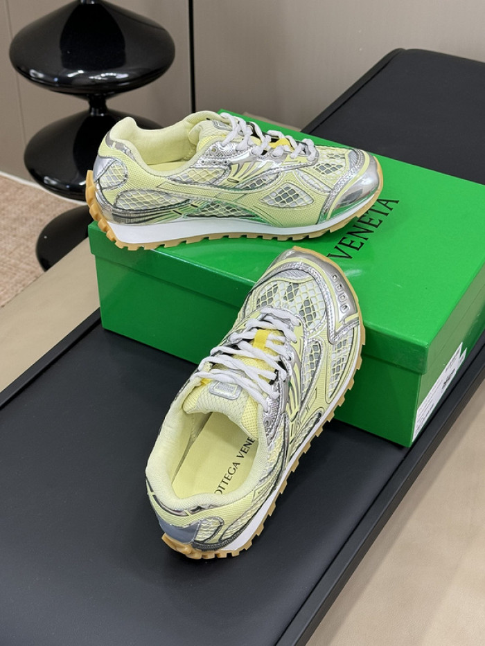 B0tte*a ve*ne*ta sneaker