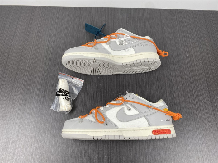 nike dunk low o-w lot 44 dm1602-104