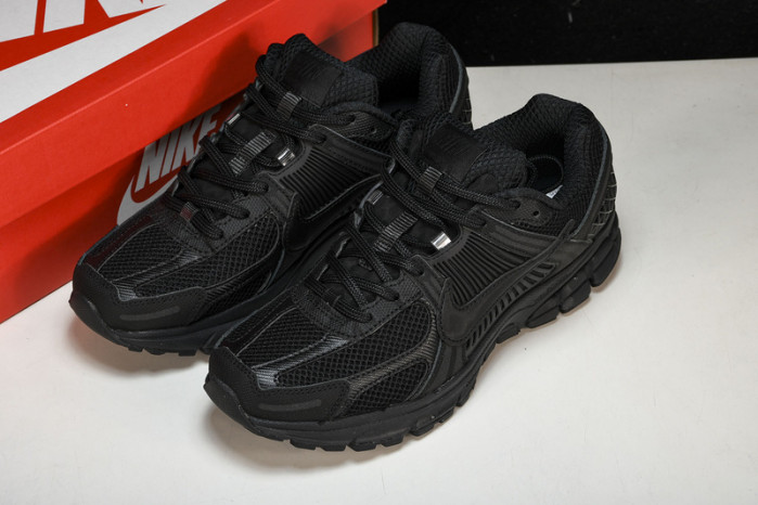 nike zoom vomero 5 triple black (2023) bv1358-003