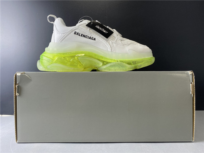 blcg sneaker triple.s.gomma fluorescent white 544351 w09o1 0828