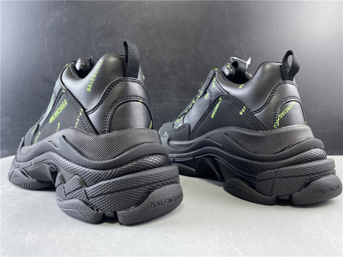 blcg sneaker triple.s.gomma black 524039 w2fa1 7633