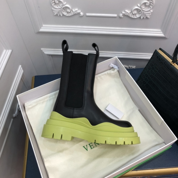 bo*te*ga Ve*ne*ta boots